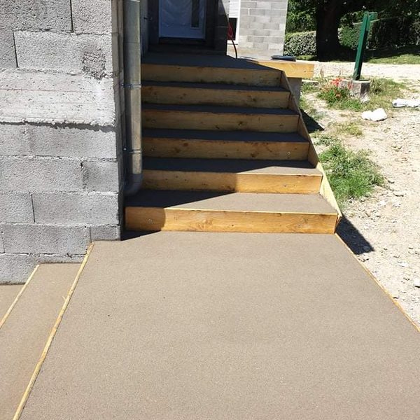 Construction escalier béton